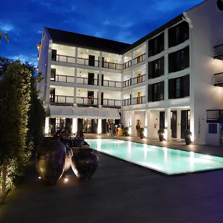 Buri Siri Boutique Hotel-2